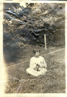 Jeanne Pelletier en 1914, fille de Louis-Conrad et Bernadette Roberge